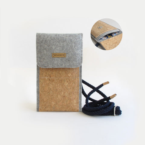 Axelväska för iPhone 14 Pro Max | gjord av filt och ekologisk bomull | ljusgrå - blom | Modell KEDJA