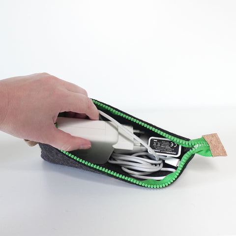 Pennfodral antracit-grön | MISK