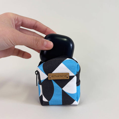 Mini-väska för hörlurar & Co. | tillverkad av ekologisk bomull | Designformer | Modell PocketCube