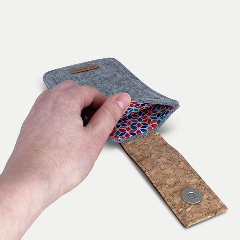 Mobilfodral för Fairphone 4 | med magnetstängning och extra fack | ljusgrå - Colorful | Modell HAKA