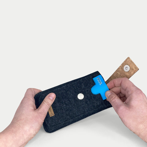 Mobilfodral för Samsung Galaxy M22 | med magnetstängning och extra fack | antracit - Shapes | Modell HAKA