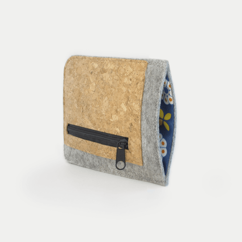 Mobilfodral med kortfack för Fairphone 4 | ljusgrå - blom | Modell "ZIP"