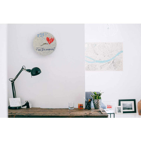 Väggklocka i filt och kork 30 cm | Design "Herz" av Anja Streese