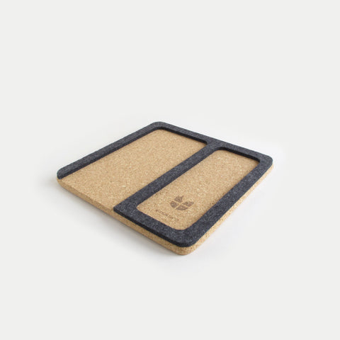 Organizer för mobiltelefon, glasögon, anteckningsblock, klocka & Co. | gjord av filt och kork | antracit