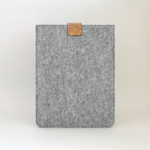 Fodral för Asus Zenbook 14 | med magnetstängning och extra fack  | ljusgrå - ränder | Modell "HAKA"