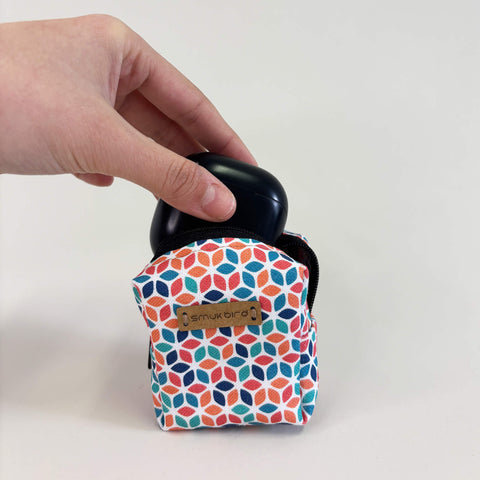 Mini-väska för hörlurar & Co. | tillverkad av ekologisk bomull | Färgglad design | Modell PocketCube
