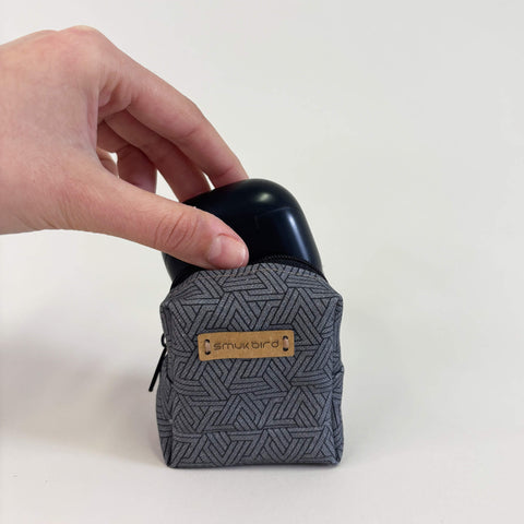Mini-väska för hörlurar & Co. | tillverkad av ekologisk bomull | Designspår | Modell PocketCube