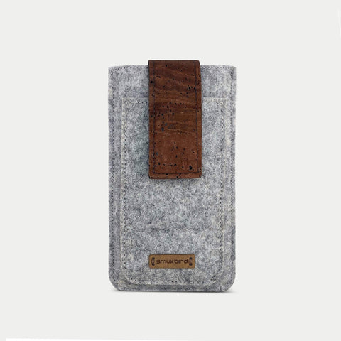 Praktisk midjeväska för iPhone 14 | med magnetlås och kortfack | ljusgrå | modell CLIP