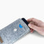 Mobilfodral för iPhone 13 | med magnetstängning och extra fack | ljusgrå - Shapes | Modell HAKA