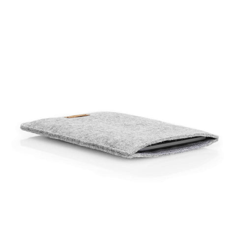 Fodral för PocketBook Verse Pro Color | av filt och ekologisk bomull | ljusgrå - spår | Modell "LET"