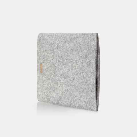 Fodral för MacBook Air M2 15 | tillverkad av filt och ekologisk bomull | ljusgrå - Tracks | "LET"-modell
