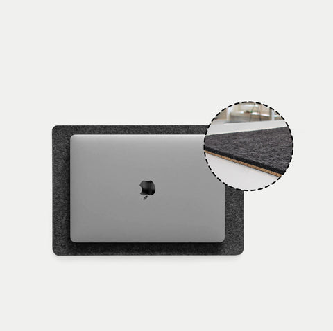 Matta för MacBooks gjord av filt och kork | 26x38cm | antracit