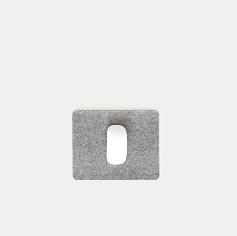 Musmatta av filt och kork | 20x25cm | ljusgrå