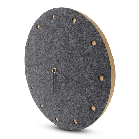 Väggklocka av filt och kork 30 cm | antracit - svart | Design: Esbjerg